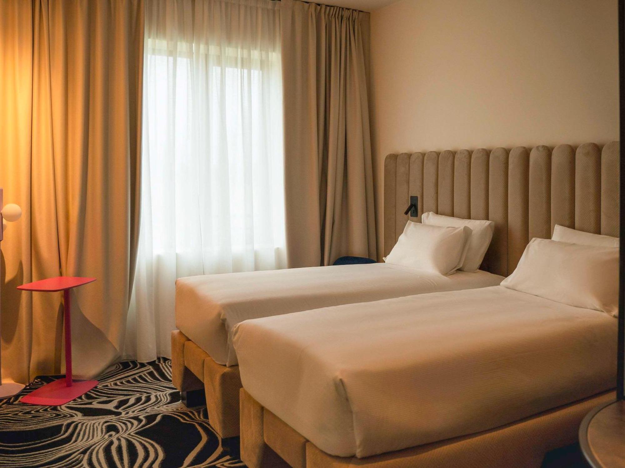 Tribe Milano Malpensa Hotel Vizzola Ticino Exterior photo