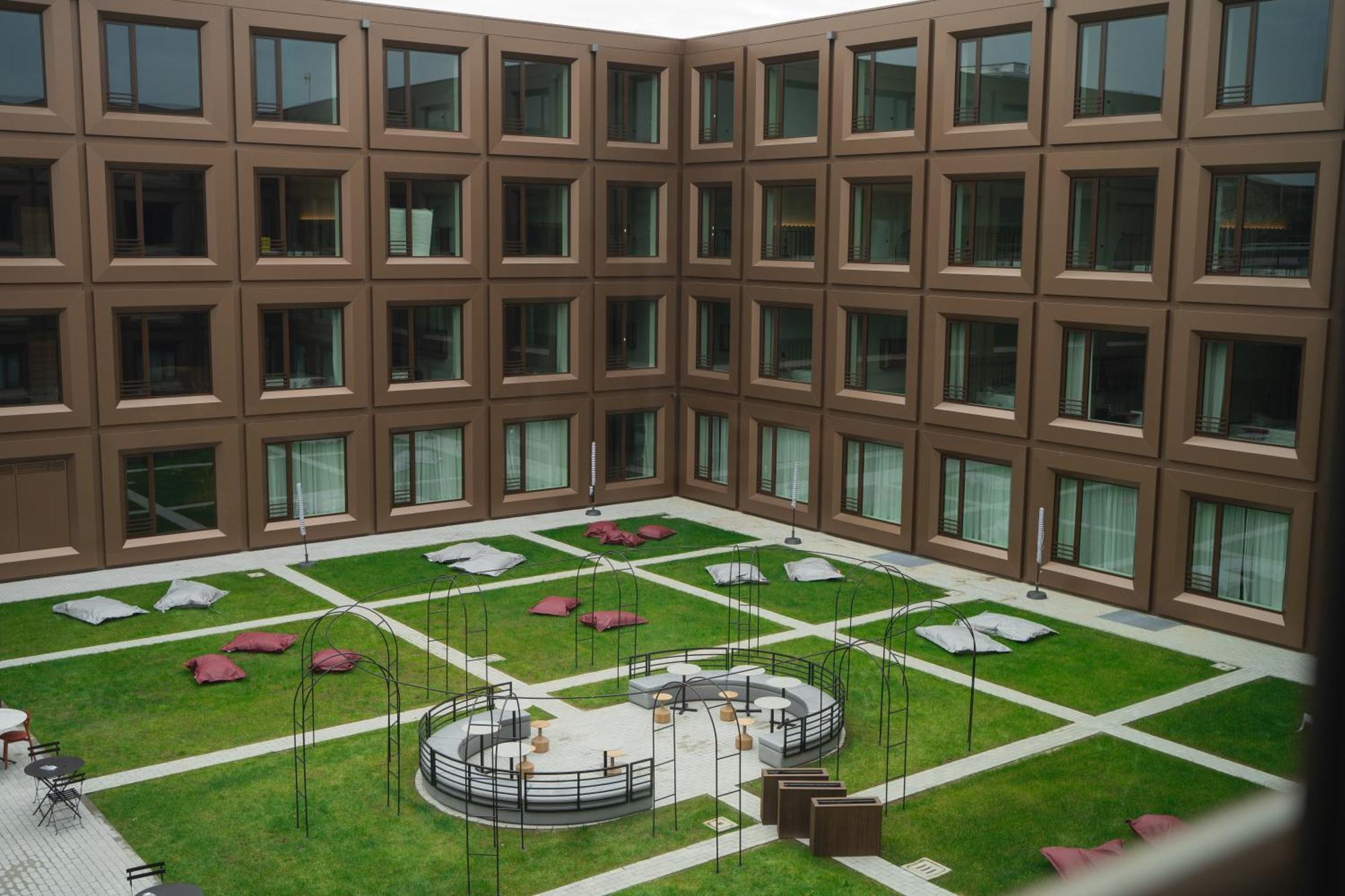 Tribe Milano Malpensa Hotel Vizzola Ticino Exterior photo