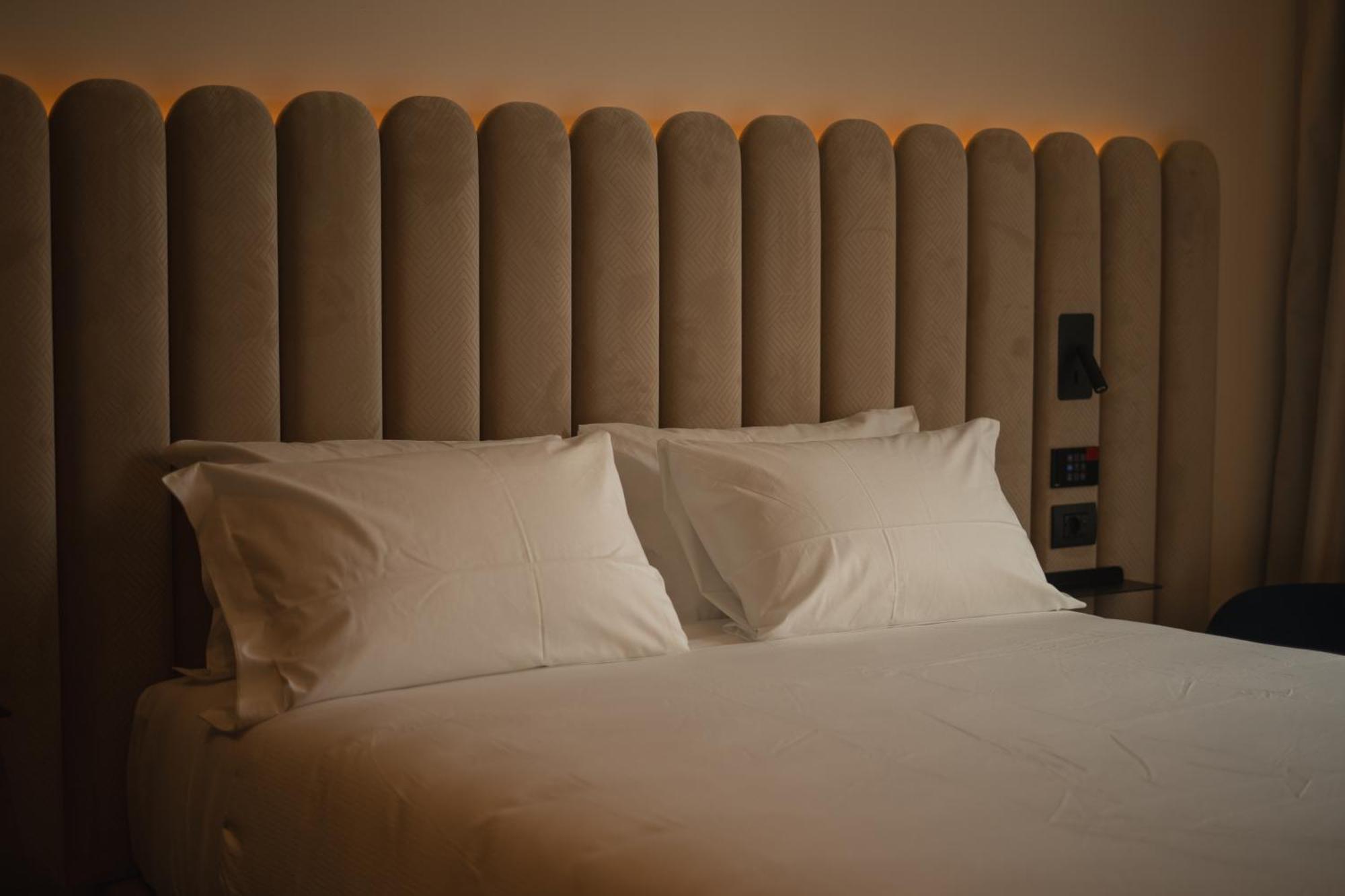 Tribe Milano Malpensa Hotel Vizzola Ticino Exterior photo