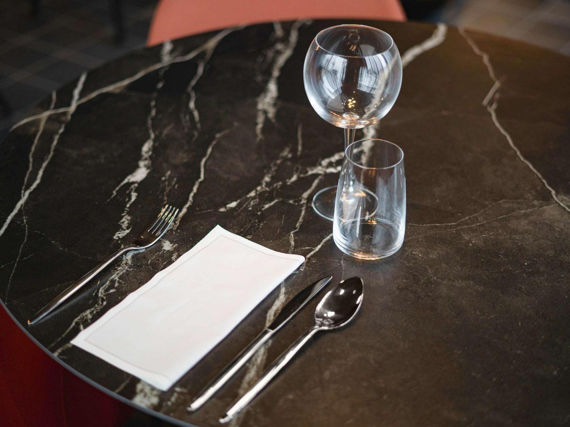 Tribe Milano Malpensa Hotel Vizzola Ticino Exterior photo