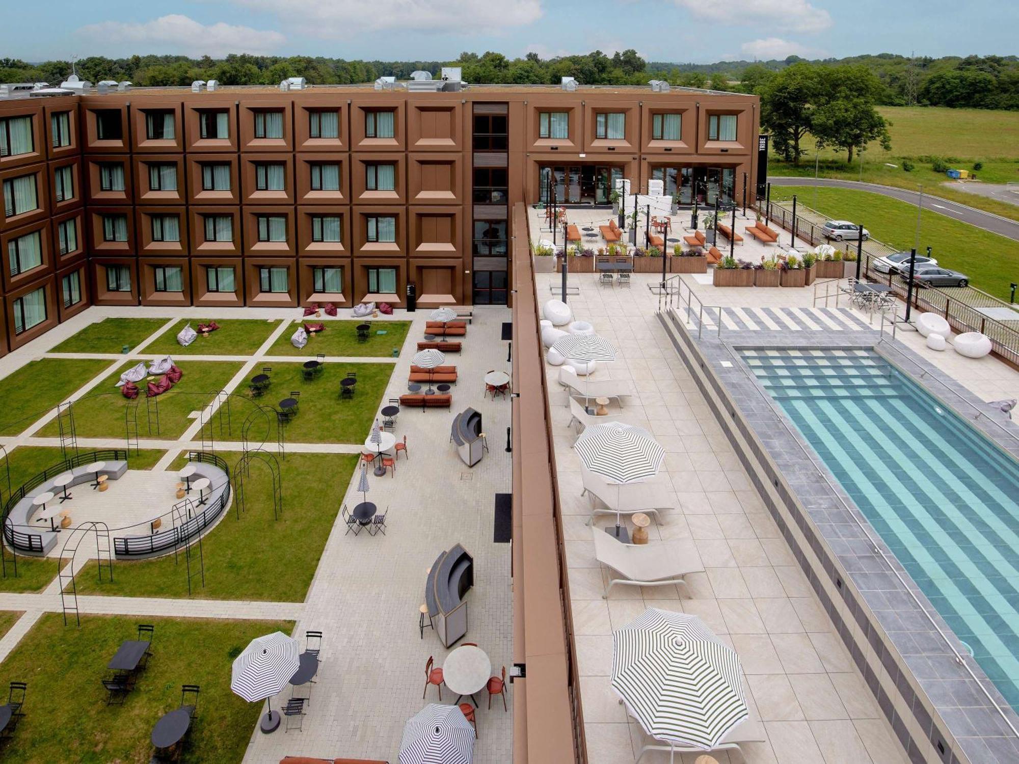 Tribe Milano Malpensa Hotel Vizzola Ticino Exterior photo